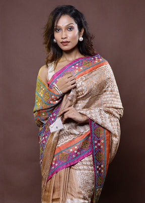 Cream Handloom Tussar Pure Silk Saree With Blouse Piece