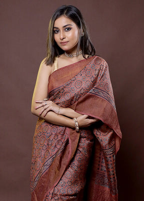 Brown Handloom Tussar Pure Silk Saree With Blouse Piece