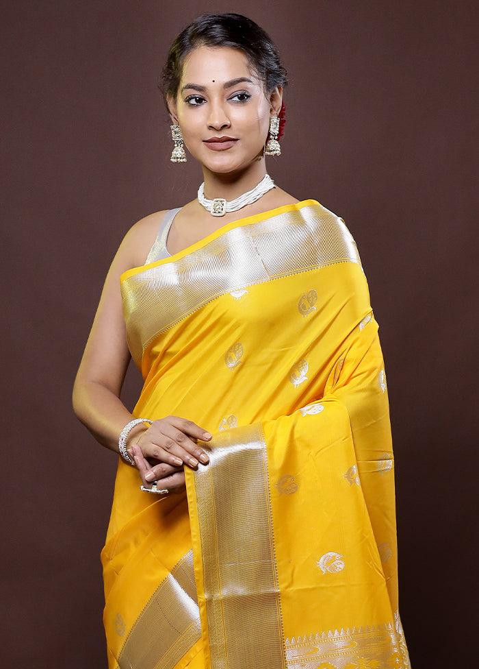 Yellow Kanjivaram Silk Saree With Blouse Piece