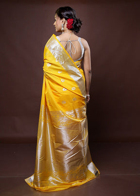 Yellow Kanjivaram Silk Saree With Blouse Piece