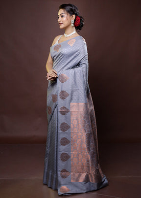 Grey Kanjivaram Silk Saree With Blouse Piece