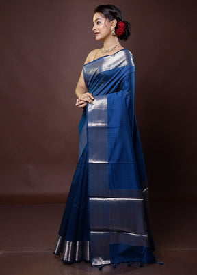 Blue Cotton Saree With Blouse Piece