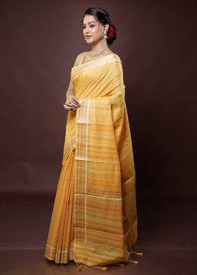 Yellow Cotton Saree With Blouse Piece