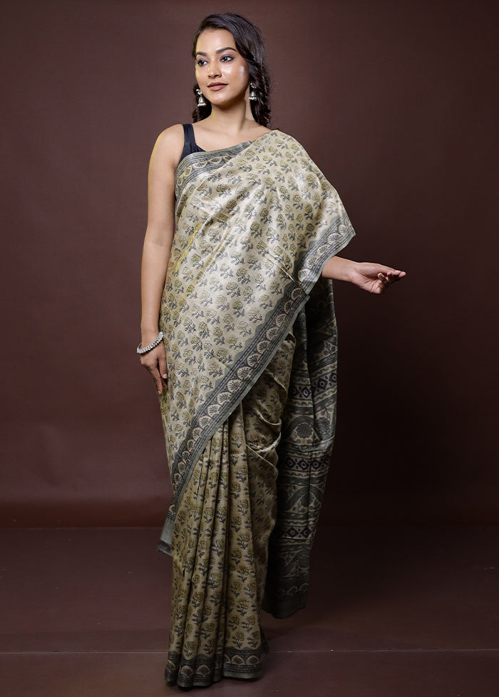 Cream Handloom Tussar Pure Silk Saree With Blouse Piece