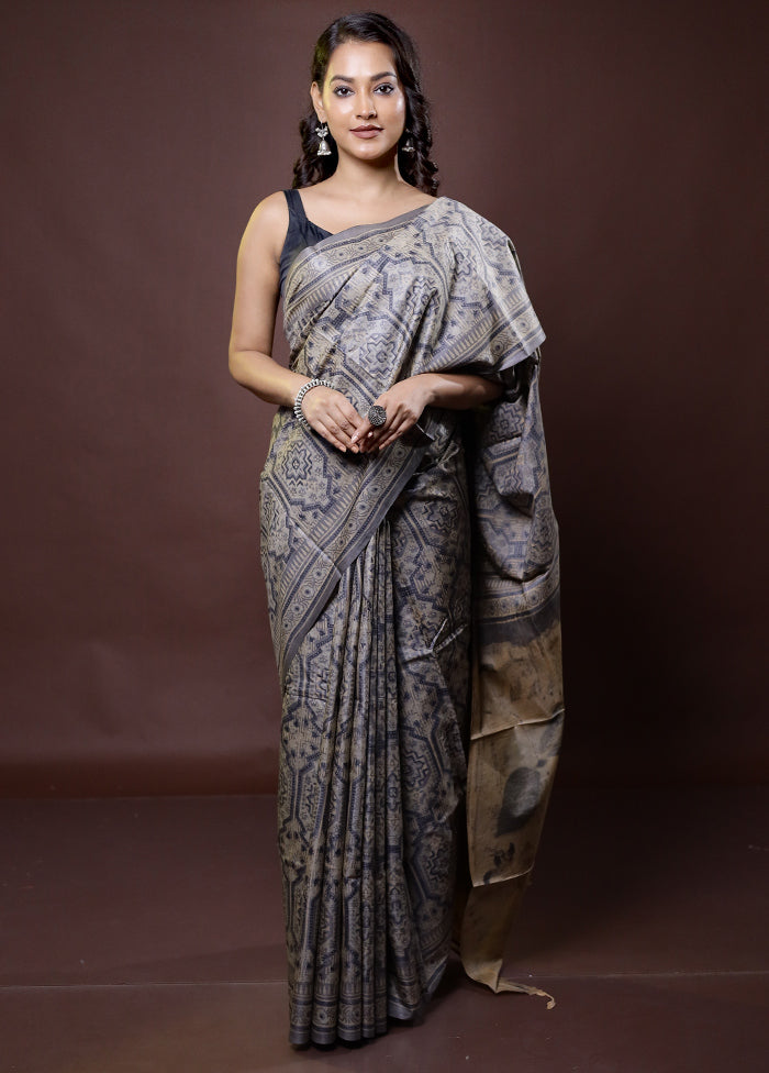 Cream Handloom Tussar Pure Silk Saree With Blouse Piece