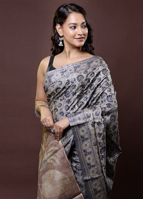 Cream Handloom Tussar Pure Silk Saree With Blouse Piece