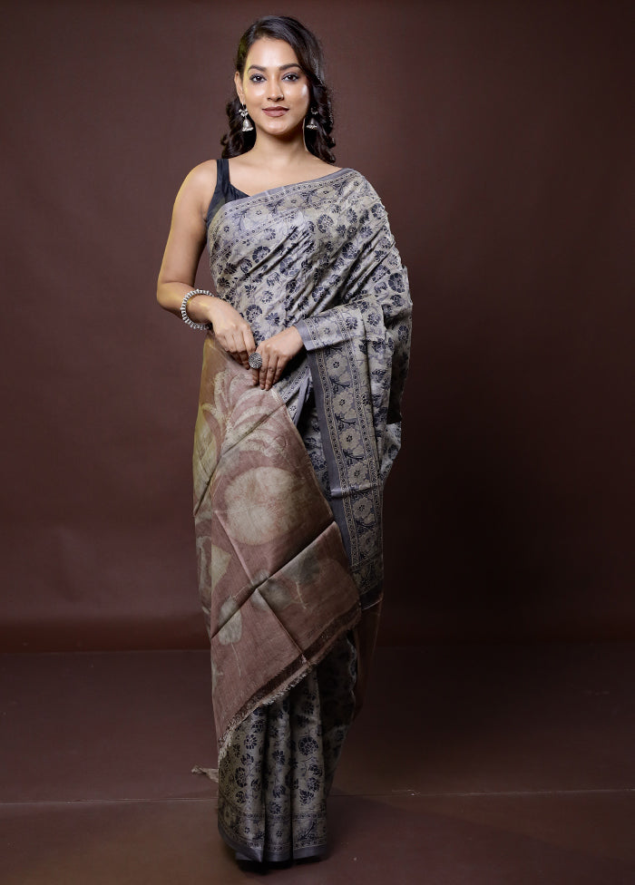 Cream Handloom Tussar Pure Silk Saree With Blouse Piece