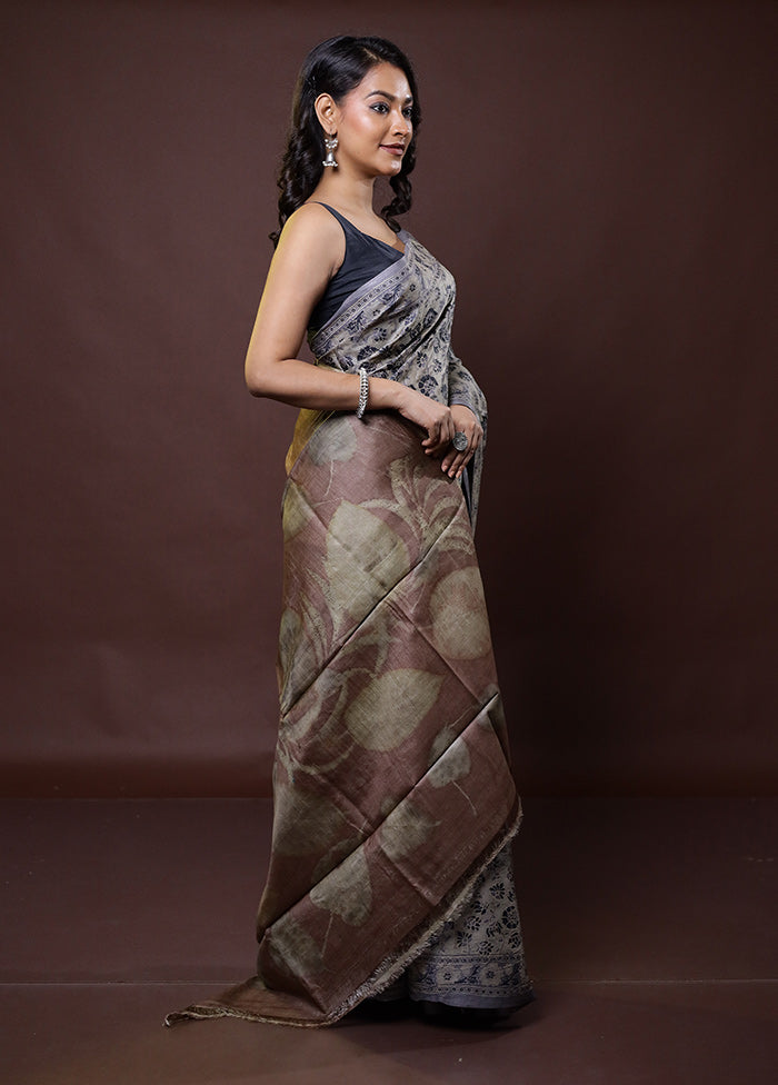 Cream Handloom Tussar Pure Silk Saree With Blouse Piece