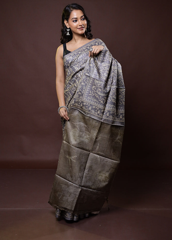 Cream Handloom Tussar Pure Silk Saree With Blouse Piece