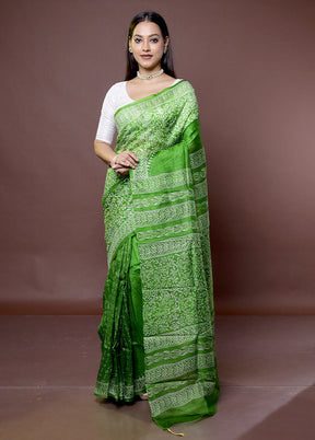 Green Printed Pure Silk Saree Without Blouse Piece