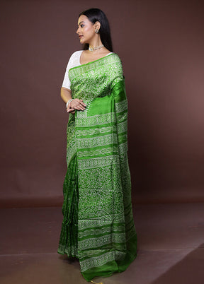 Green Printed Pure Silk Saree Without Blouse Piece