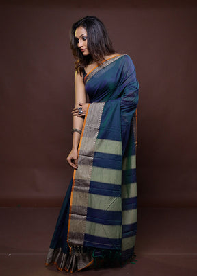 Blue Cotton Saree With Blouse Piece