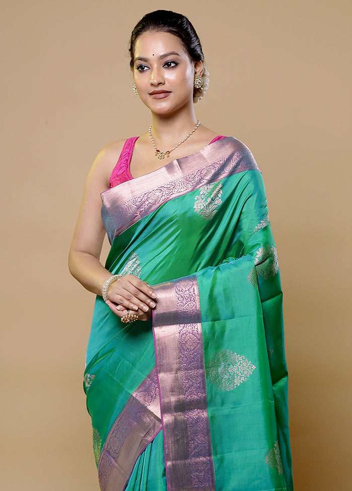 Green Handloom Kanjivaram Pure Silk Saree With Blouse Piece