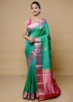 Green Handloom Kanjivaram Pure Silk Saree With Blouse Piece