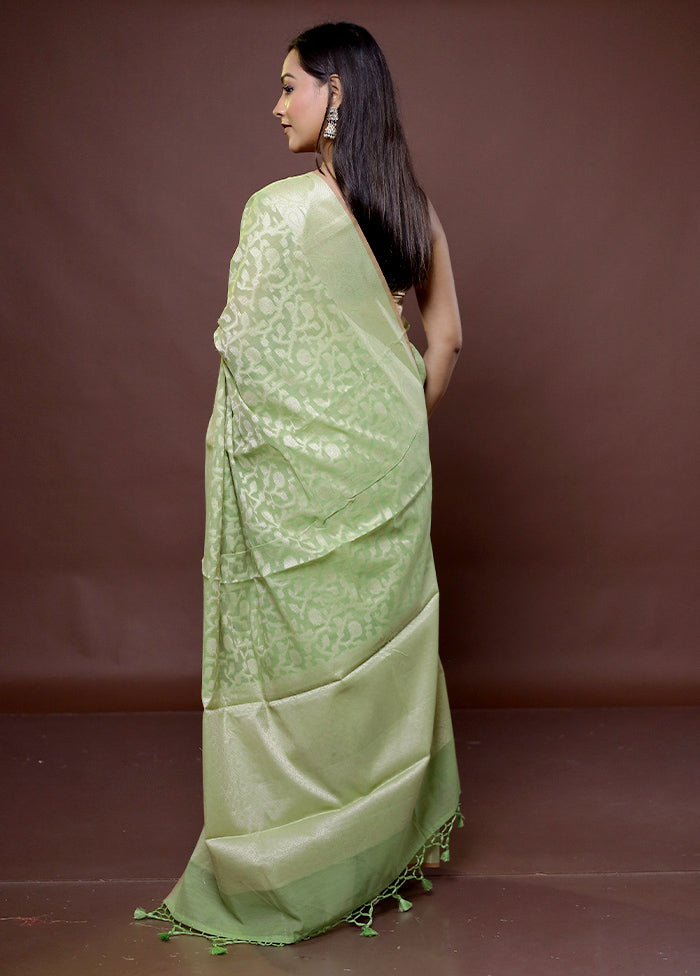 Green Cotton Saree With Blouse Piece