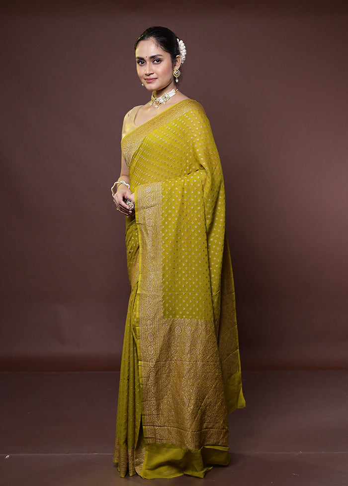 Green Handloom Pure Georgette Saree With Blouse Piece