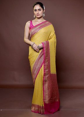 Yellow Handloom Pure Georgette Saree With Blouse Piece