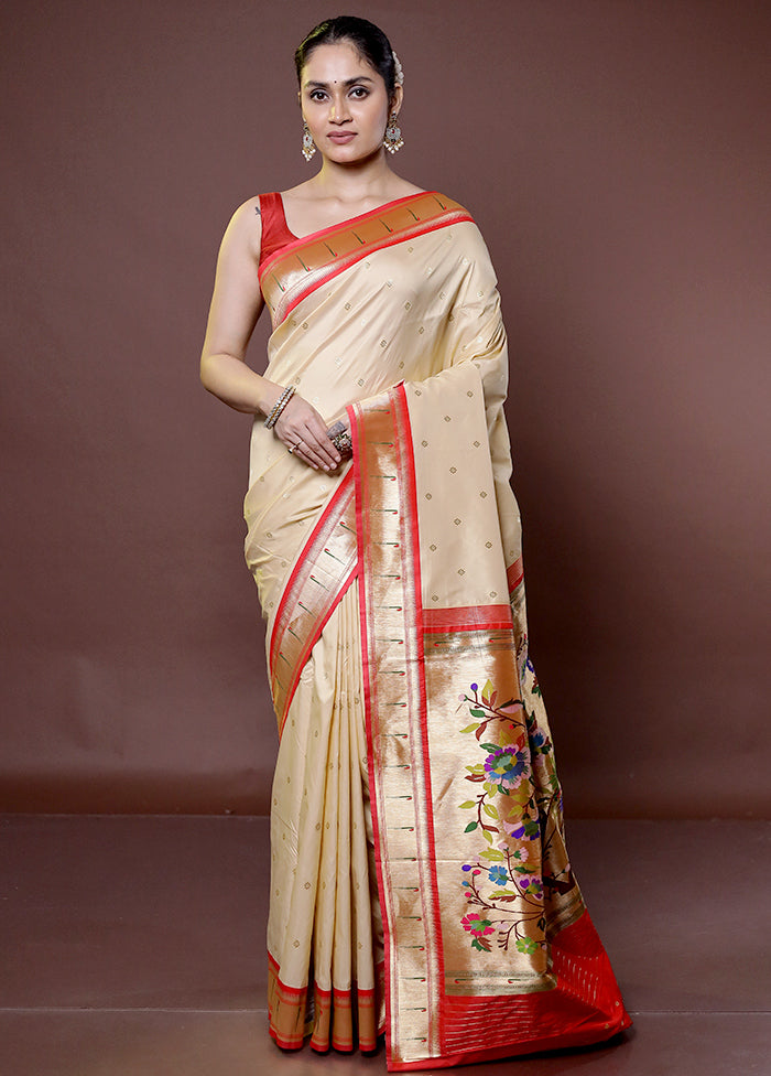 Cream Kanjivaram Silk Saree With Blouse Piece