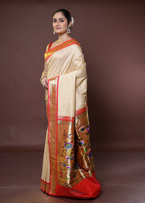 Cream Kanjivaram Silk Saree With Blouse Piece