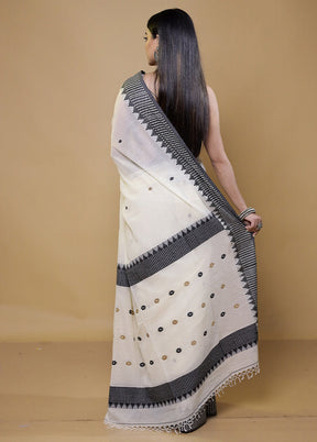 Cream Cotton Saree With Blouse Piece