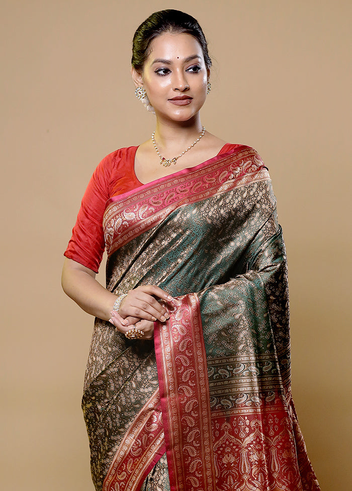 Green Tanchoi Silk Saree With Blouse Piece