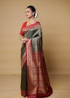 Green Tanchoi Silk Saree With Blouse Piece