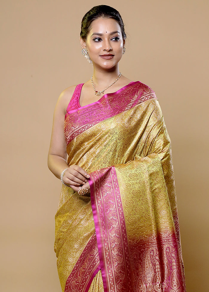 Green Tanchoi Silk Saree With Blouse Piece