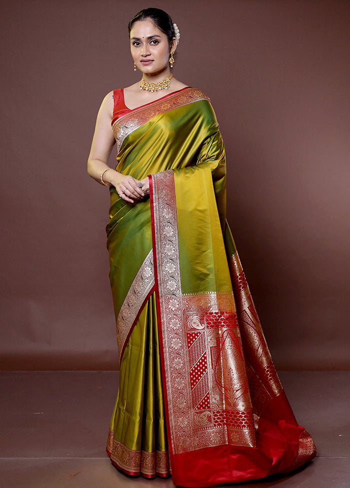 Green Banarasi Silk Saree With Blouse Piece