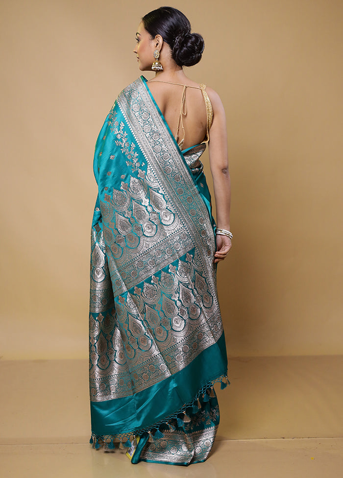 Green Banarasi Silk Saree With Blouse Piece