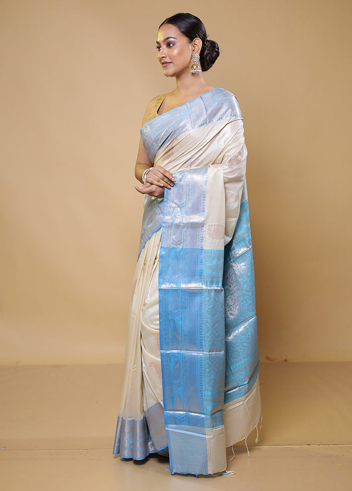 White Cotton Saree With Blouse Piece