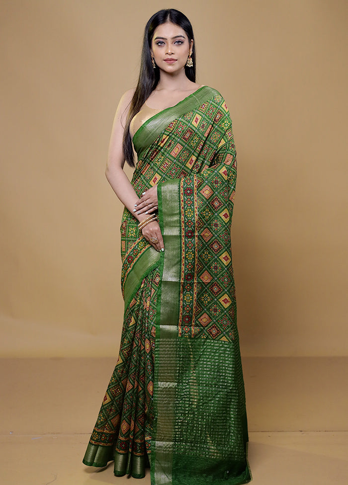 Green Printed Silk Saree Without Blouse Piece