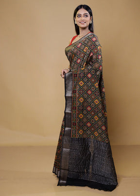 Black Printed Silk Saree Without Blouse Piece