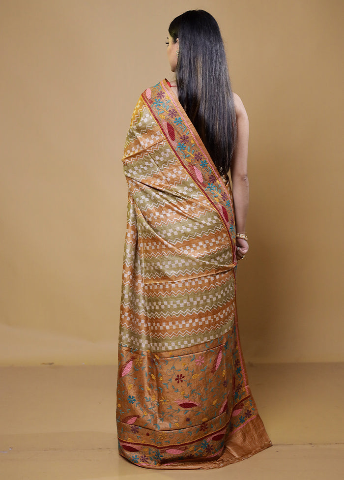 Cream Handloom Tussar Pure Silk Saree With Blouse Piece