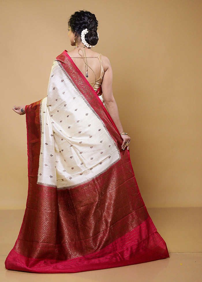 Cream Handloom Tussar Pure Silk Saree With Blouse Piece