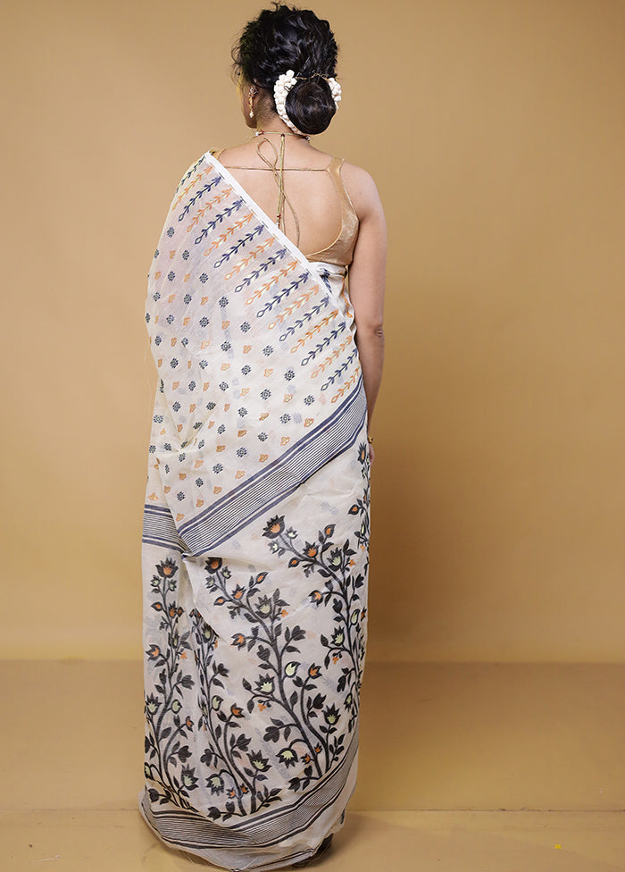 White Tant Jamdani Saree Without Blouse Piece