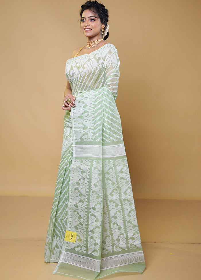 Green Tant Jamdani Saree Without Blouse Piece