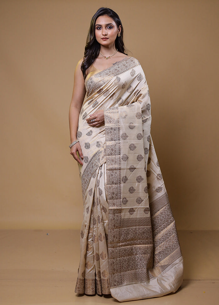 Cream Tussar Silk Saree With Blouse Piece