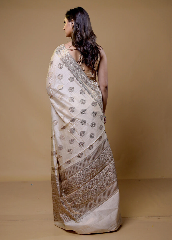 Cream Tussar Silk Saree With Blouse Piece