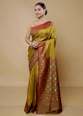 Green Tanchoi Silk Saree With Blouse Piece