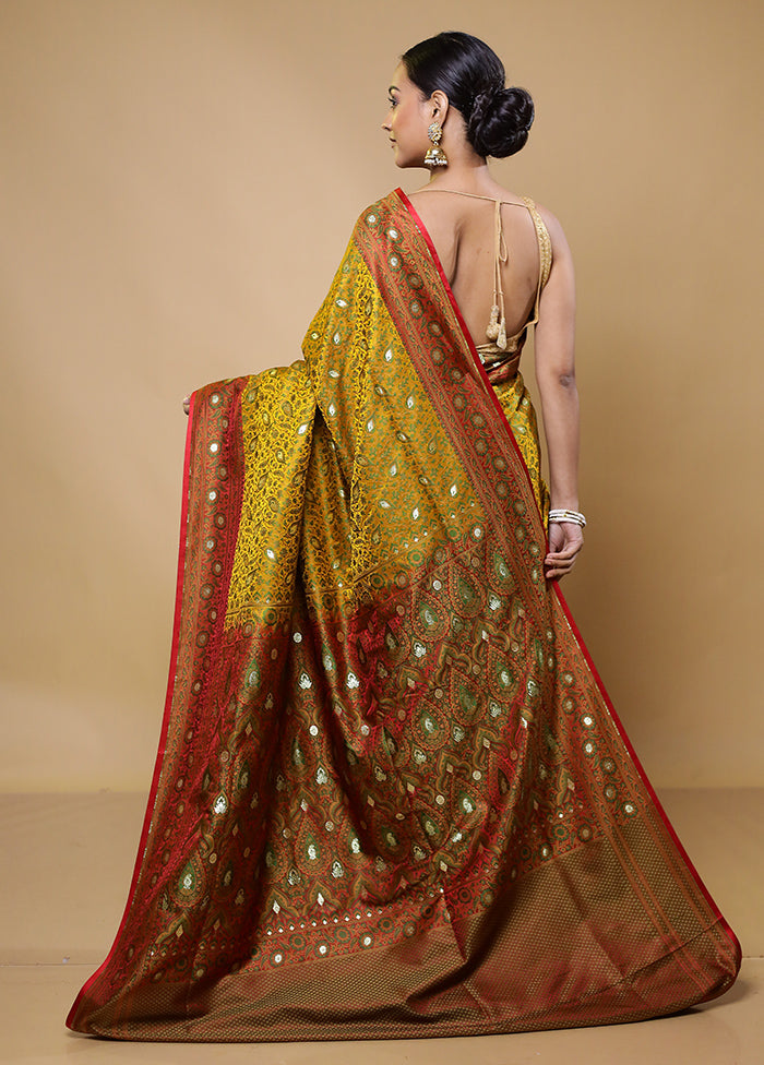 Green Tanchoi Silk Saree With Blouse Piece