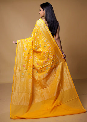 Yellow Handloom Kora Pure Silk Saree With Blouse Piece