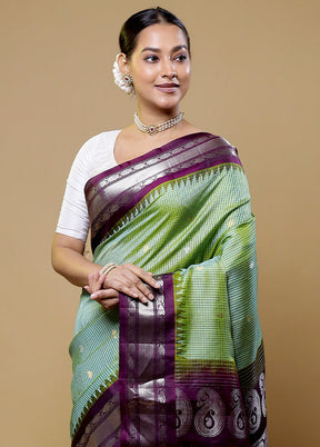 Green Gadwal Pure Silk Saree Without Blouse Piece