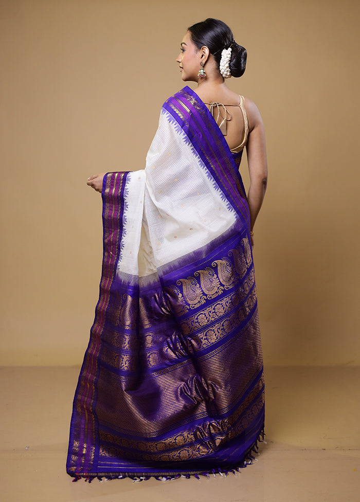 White Gadwal Pure Silk Saree Without Blouse Piece