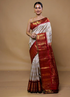 Cream Gadwal Pure Silk Saree Without Blouse Piece