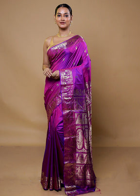 Purple Handloom Baluchari Pure Silk Saree With Blouse Piece