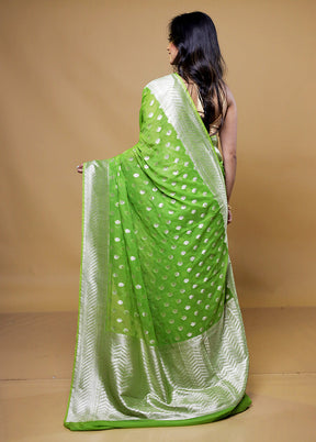 Green Georgette Saree With Blouse Piece