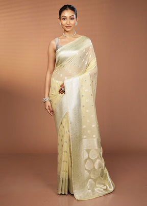 Cream Georgette Saree With Blouse Piece