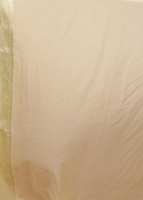 Cream Georgette Saree With Blouse Piece