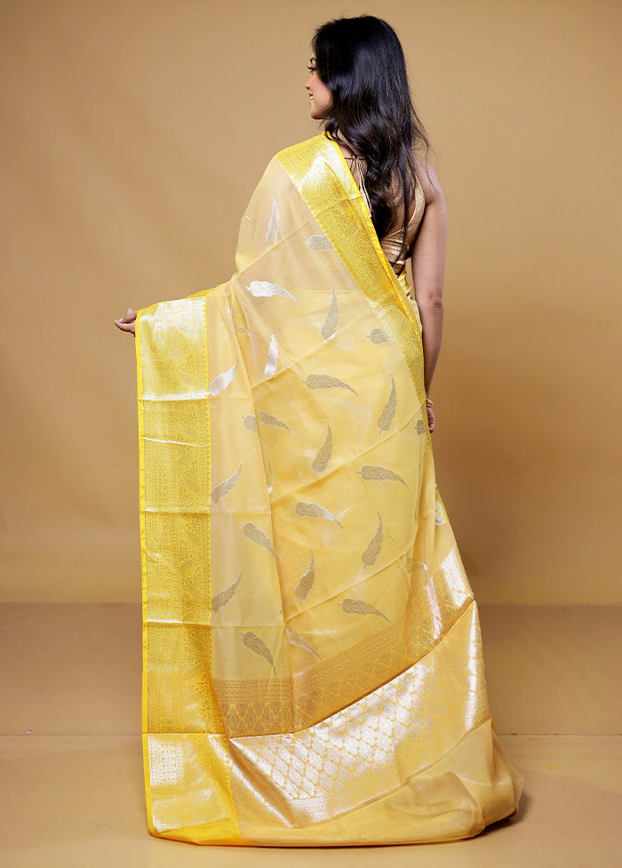 Yellow Cotton Saree With Blouse Piece