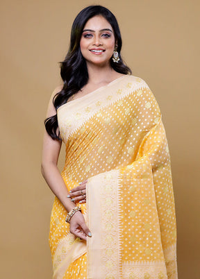 Yellow Kora Silk Saree With Blouse Piece